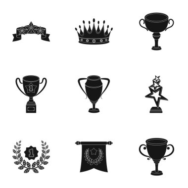 Ödülleri, altın madalya ve kupaları yarışmalar ve yarışmalarda ödül olarak. Kupalar ve ödüller simge siyah stil vektör simge stok çizim üzerinde set koleksiyonu.