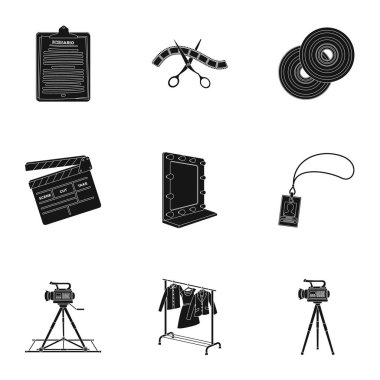 Bir film kamera, bir ışıldak, bir chromakey ve diğer ekipmanları sinema için. Toplama simgeler siyah stil vektör simge stok çizim web içinde ayarla filmini.