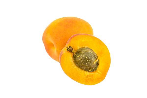 新鲜的杏仁在白色的背景上被隔离 一片白杏仁片 — 图库照片