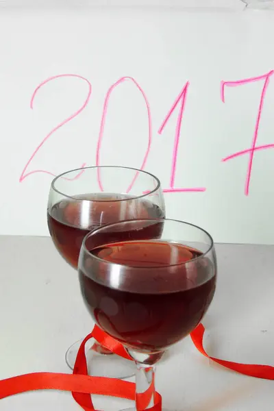 Red wine and happy New Year — Stock Photo, Image