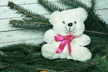 Siyah arka planda Noel ağacı