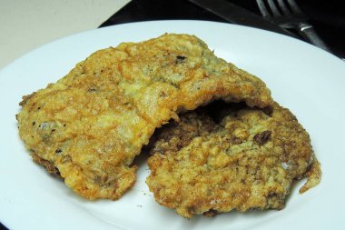 Plaka ızgara biftek