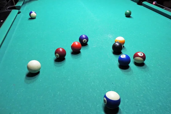 Billiards table and balls — Stock Photo, Image