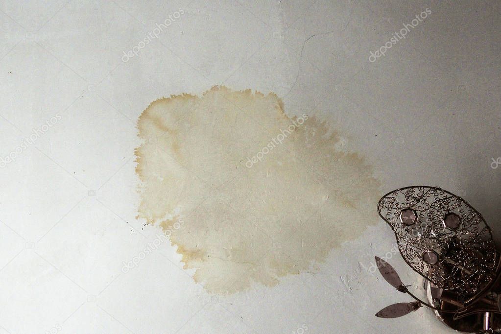 stain on ceiling from rain