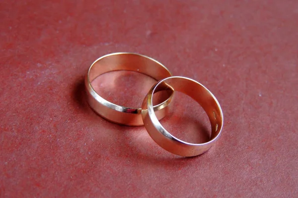 カップルの結婚指輪 — ストック写真