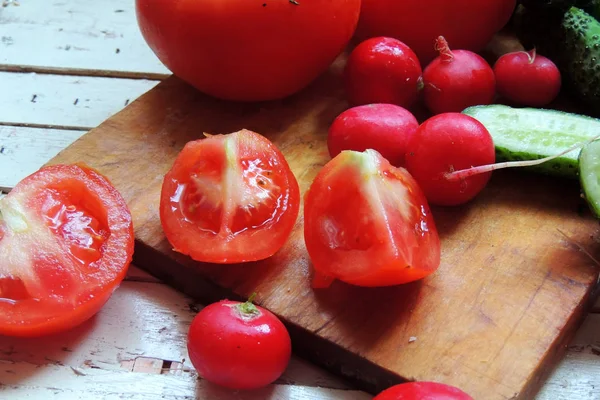 Tomate, rabanete e pepino — Fotografia de Stock