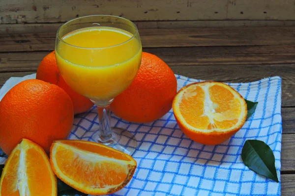 Orange and orange juice — Stock Photo, Image