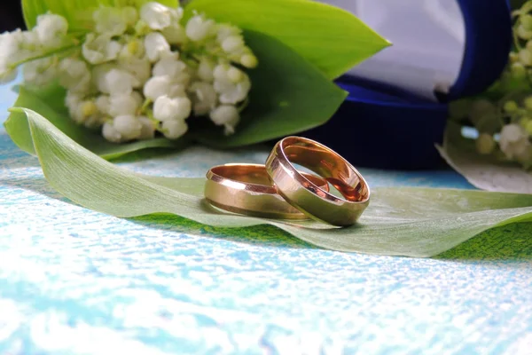 Couple wedding rings — Stock Photo, Image
