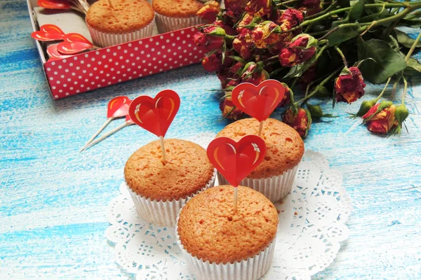 Cupcake och rose — Stockfoto