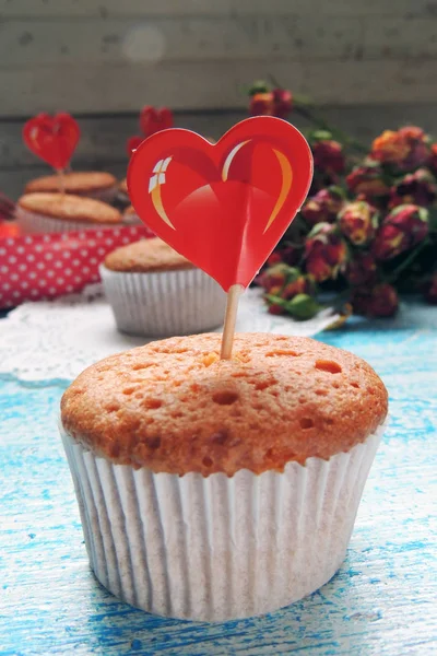 Cupcake och rose — Stockfoto