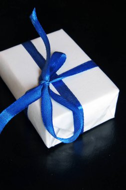 Sanat Noel tatil kompozisyon sizin metin için Noel ağacı süsleme ve kopya yer Beyaz ahşap zemin üzerine