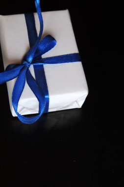 Sanat Noel tatil kompozisyon sizin metin için Noel ağacı süsleme ve kopya yer Beyaz ahşap zemin üzerine