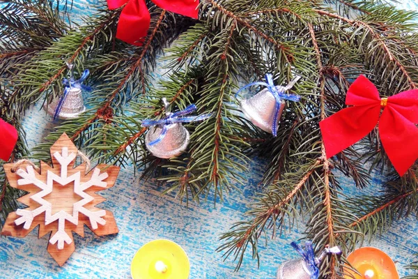 Χριστούγεννα φόντο με το δέντρο και παιχνίδια — Φωτογραφία Αρχείου