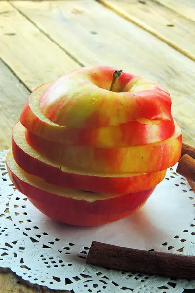 Apple and cinnamon — Stock Photo, Image