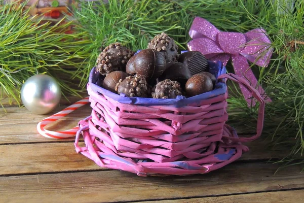 Caramelle al cioccolato. sfondo di Natale — Foto Stock