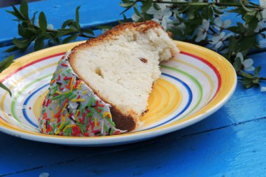 Paskalya Kekleri - Geleneksel Kulich, Paska Paskalya Ekmeği. Geleneksel Paskalya Baharı