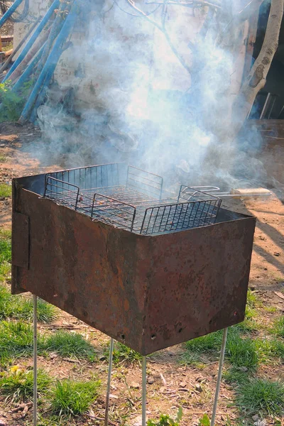 Hot Grill Och Burning Träkol Kan Mer Bbq Grillad Mat — Stockfoto