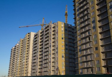 Modern çok katlı Konut Binası inşaat vinç kaldırma ile