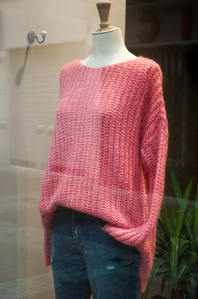 Maniquí con jersey rosa — Foto de Stock