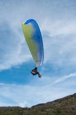 Yamaçparaşütü alana iniş olacak