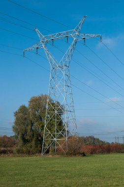 Yüksek voltaj elektrik pilonu 