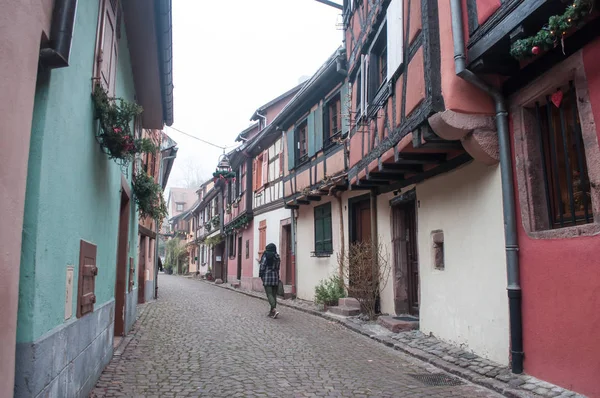 Typical colorful street with cobbles in the alsatian village — Stock Photo, Image