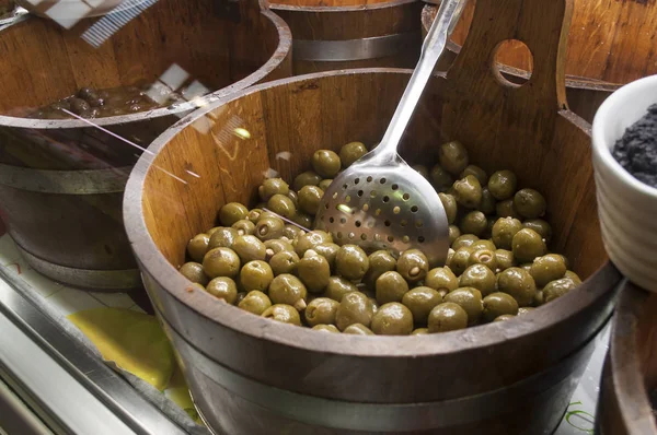 Italské olivy na trh — Stock fotografie