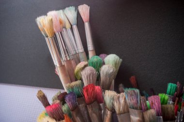  Hemşirelik okulunda fırçalar 