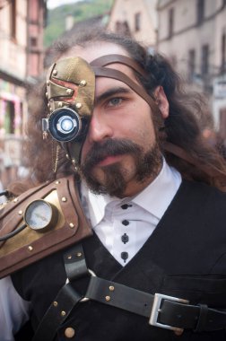 adam buhar punk kostüm