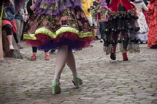 Close-up van Costumed vrouw op de Venetiaanse Parade in Riquewihr Elzas — Stockfoto