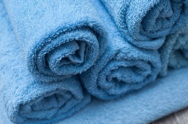  Mavi haddelenmiş banyo havlusu banyo ahşap tablo