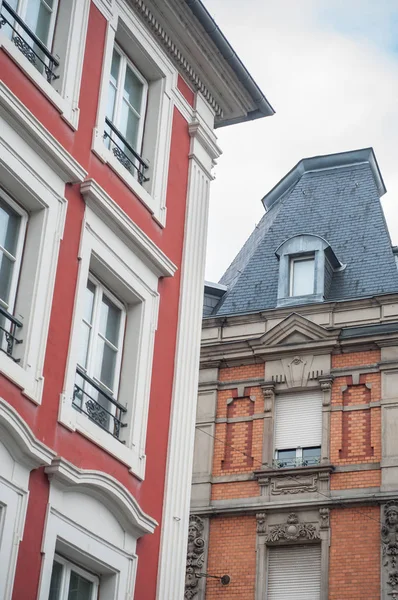 Altes gebäude in mulhouse - frankreich — Stockfoto