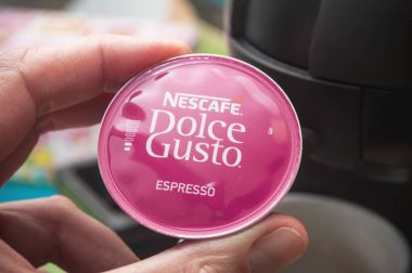 Nescafe Espresso kahve Fransız markası El doz 