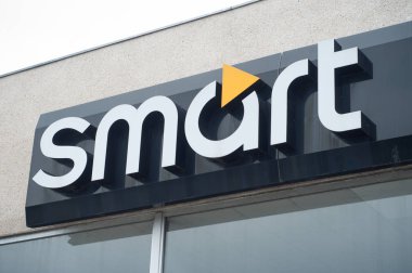 Akıllı logo işareti showroom ön - akıllı elektrikli mini konsept araba markasıdır. 