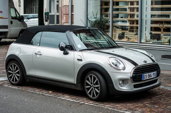 Front view of grey  mini cooper parked in the street — Stock Photo, Image