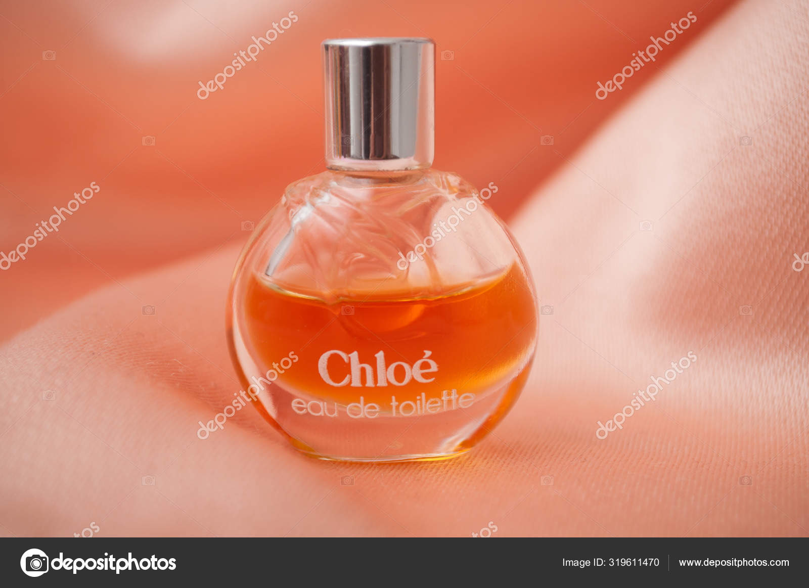 chloe perfume bottle