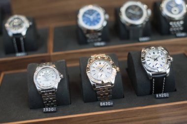 İsviçre saati Breitling 'in mücevher galerisinde 