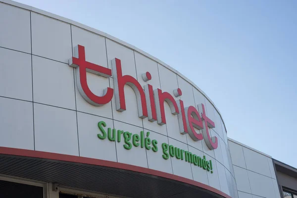 Mulhouse Francia Marzo 2020 Primer Plano Entrada Del Supermercado Thiriet — Foto de Stock
