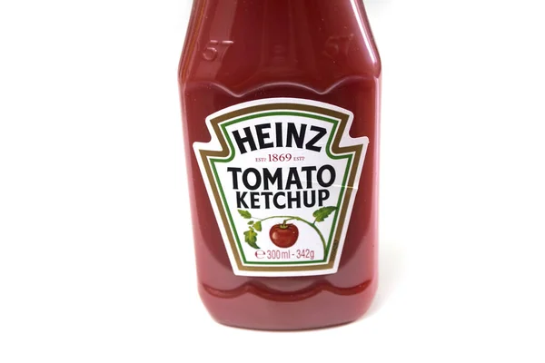 Mulhouse França Abril 2020 Fecho Ketchup Tomate Heinz Recipiente Plactic — Fotografia de Stock