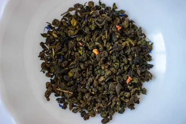 Сырой Зеленый Чай Белом Фоне — стоковое фото