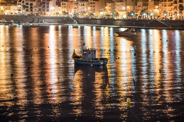 Nocne Zdjęcie Saint Paul Bay Xemxija Malta — Zdjęcie stockowe
