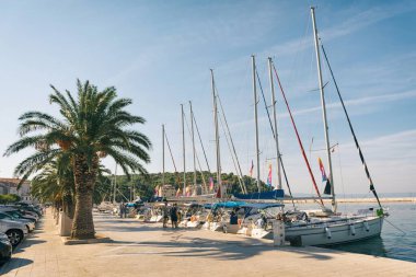  Adriyatik Denizi 'nden Korcula Makarska Korcula Hırvatistan' a açılıyoruz. Yat marinada, yelkencilik Hırvatistan 'da. 