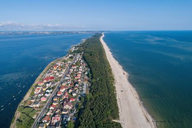 Polonya 'daki Chalupy Hel Penisula Baltık denizinin insansız hava aracı görüntüsü