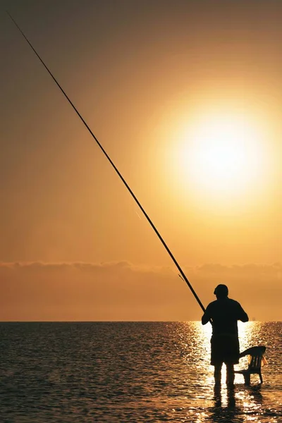 Pêcheur Capture Des Poissons Lever Soleil Dans Mer Méditerranée — Photo