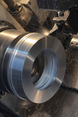 Cnc makinesi, değirmen tıkırtılarını döndürüyor