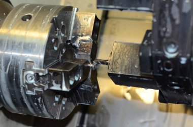 Cnc makinesi, değirmen tıkırtılarını döndürüyor