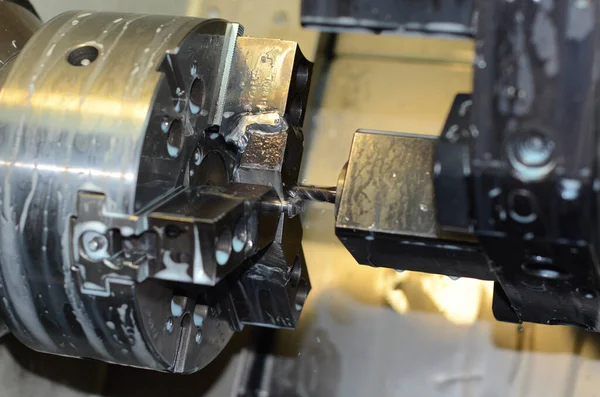 Máquina Cnc Torneado Fresado Proces Grifo — Foto de Stock