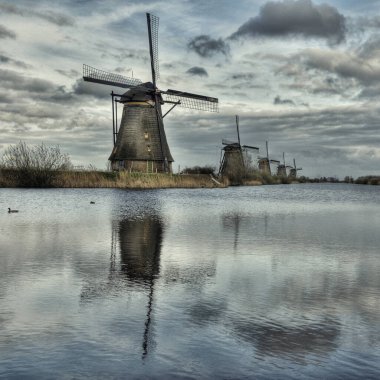 Hollanda, Hollanda Kinderdijk 'teki yel değirmenleri