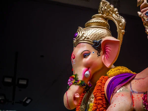 Groot Standbeeld Van Lord Ganesha Tijdens Ganesh Visarjan Dat Het — Stockfoto