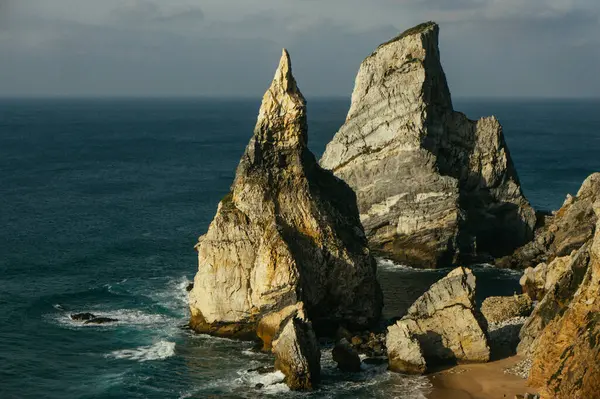 Praia da Aroeira - Portekiz Cabo da Roca yakınlarındaki yer